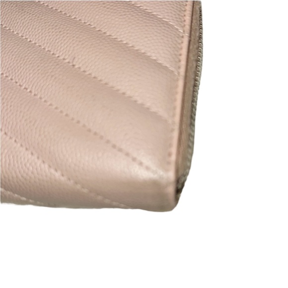 80 Preloved Saint Laurent Mattelasse Caviar Wallet - Picture 8 of 9